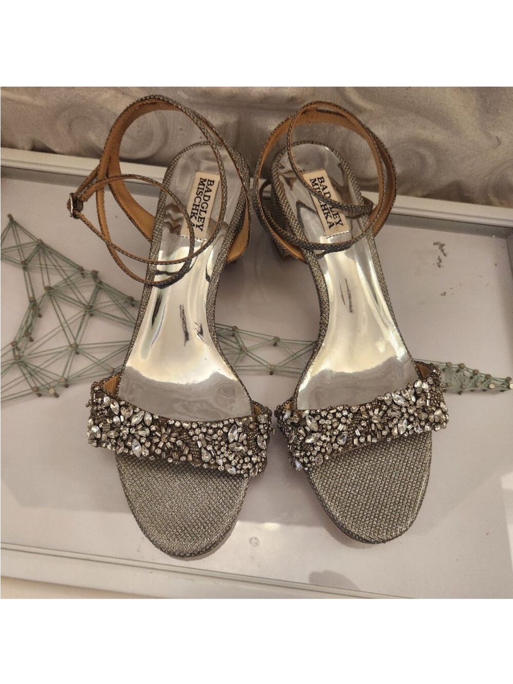 Badgley Mischka Silver Jeweled Open-Toe Ankle-Strap Low Heels Size 9